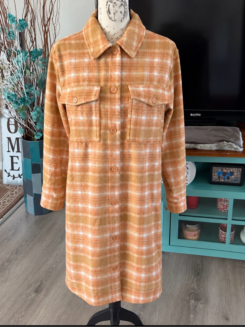 Jessica Simpson Toasted Coco Plaid Button-Front Shacket Coat With Pockets Medium
